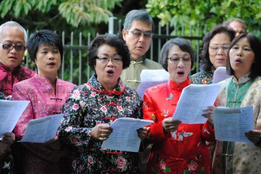 Members of the Cantonese Opera Society of New Zealand sing "The Joy of Spring".