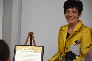The Governor-General, The Rt Hon Dame Patsy Reddy unveiling the plaque to mark the re-opening of the Suter Gallery.