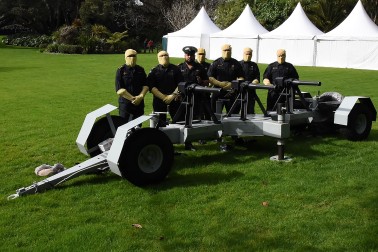 Image of NZDF gunners preparing for the 21 gun salute on the Governors Lawn