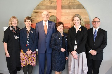 Image of Dame Patsy and Sir David with Auckland Art Gallery Principal Conservator Sarah Hillary, Director Rhana Devenport, Deputy Director Craig Goodall and Head of Advancement and Sponsorship, Sue Sinclair