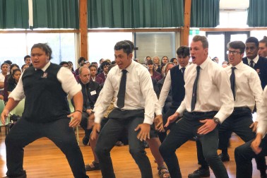 Image of Rosehill College students perform the haka