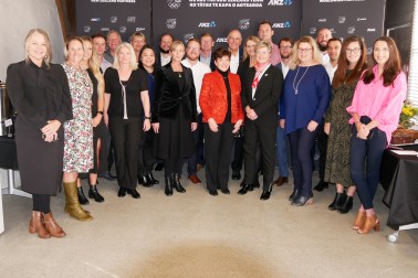 Image of Dame Patsy and Sir David with the NZOC team