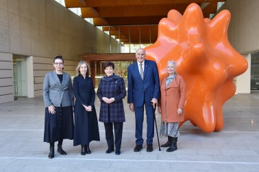 Image of Dame Patsy and Sir David with members of the National Portrait Galllery executive team - Sandra Bruce, Collections and Exhibitions; Karen Quinlan, Director and Liz Nield, External Relations