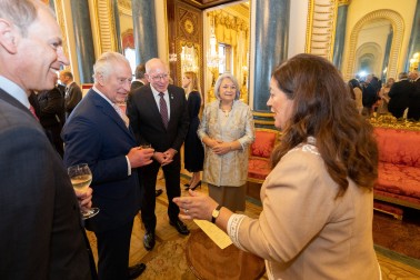 Dame Cindy in conversation with His Majesty King Charles III, His Excellency General the Honourable David John Hurley AC DSC (Retd), Governor-General of Australia, and Her Excellency the Right Honourable Mary Simon, Governor-General of Canada
