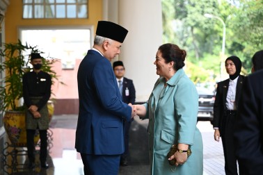 Meeting HRH The Sultan of Perak
