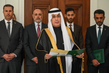 HE Mr Muhanna Aba Alkhail presenting his credentials