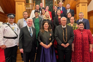 Their Excellencies and Dame Cindy with guests for the State Dinner for the Head of State of Samoa