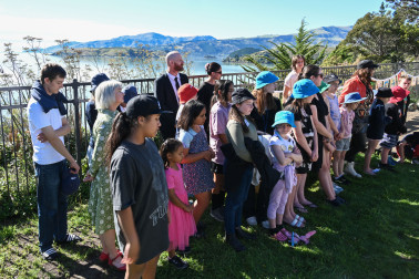 The tamariki of Cholmondeley singing waiata