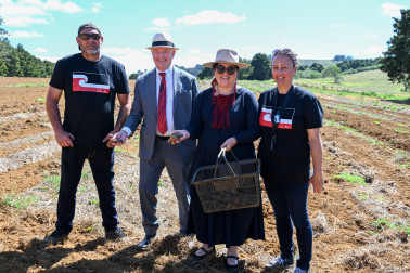 Dame Cindy and Dr Davies with Moana Timoko and Tahu Warmington
