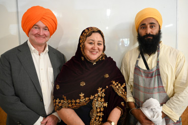 Dame Cindy and Dr Davies meet Head Chef Harjot Singh