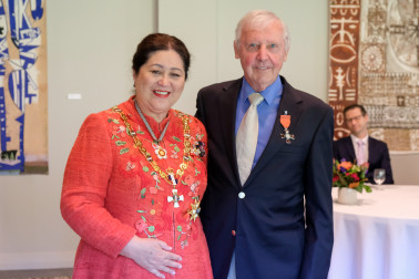 Mr Mike Camm, of Whangārei, MNZM for services to wildlife conservation