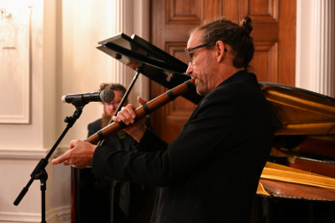 Rob Thorne and Dr Jeremy Mayall perform