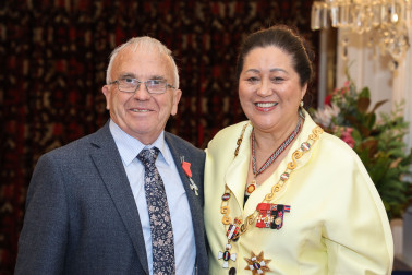 Mr Bruce Ross, of Invercargill, MNZM for services to cycling 