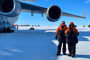 Dr Davies and Dame Cindy with the American C-17 upon arrival on the ice.