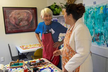 Dame Cindy participates in the Art Circle workshop