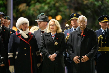Kuia Puhiwahine Tibble, Dame Helen Winkelmann, and Kaumātua Joe Harawira arriving for the Dawn Service