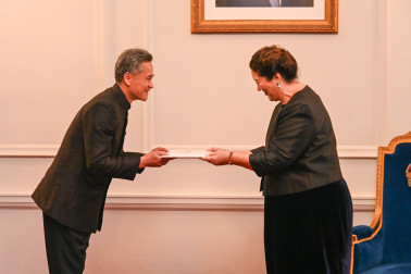 HE Mr Mongkol Visitstump, Ambassador of the Kingdom of Thailand, presents his credentials to Dame Cindy