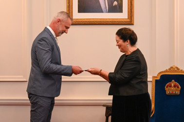 HE Mr Karl Stouthuysen, Ambassador of the Kingdom of Belgium, presents his credentials to Dame Cindy