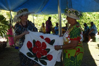 The Governor-General, the Rt Hon Dame Patsy Reddy receiving a gift.