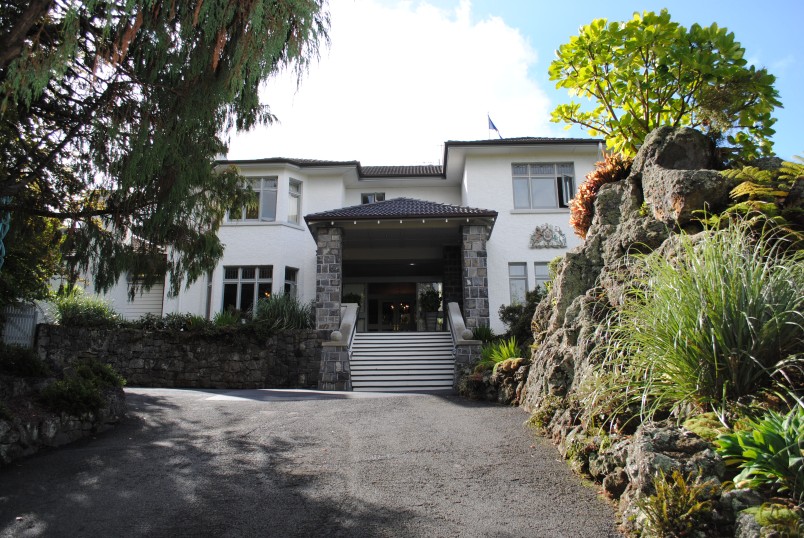 Image of the Main Entrance of Government House in Auckland