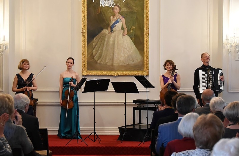 Image of the New Zealand String Quartet at the end of their performance