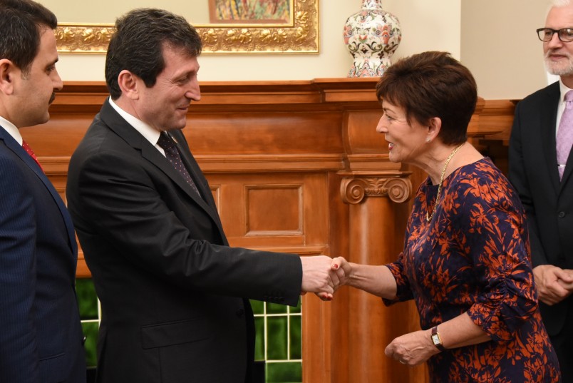 an image of Dame Patsy meeting HE Mr Orhan Tavli, Governor of Canakkale