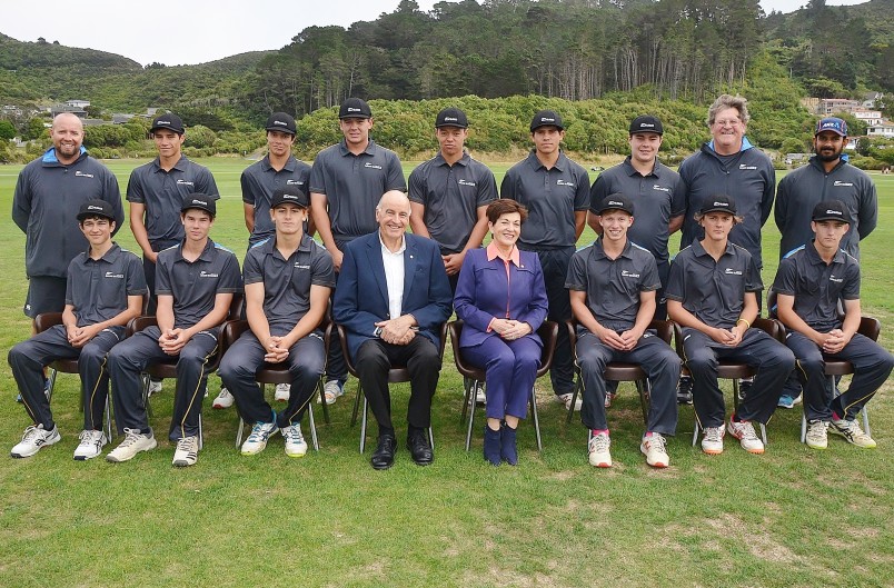 Image of Dame Patsy and Sir David with the NZ Maori Schools' XI