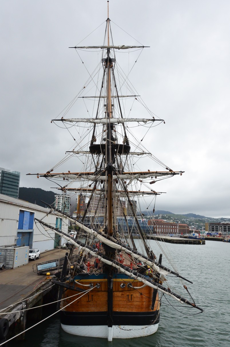 Image of the replica 'Endeavour'