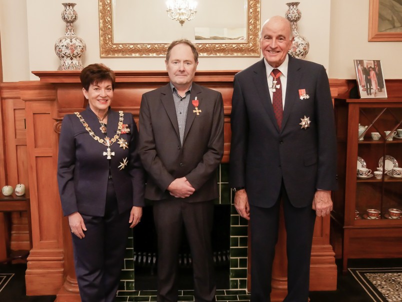 Mage of Bill Gosden, Dame Patsy and Sir David