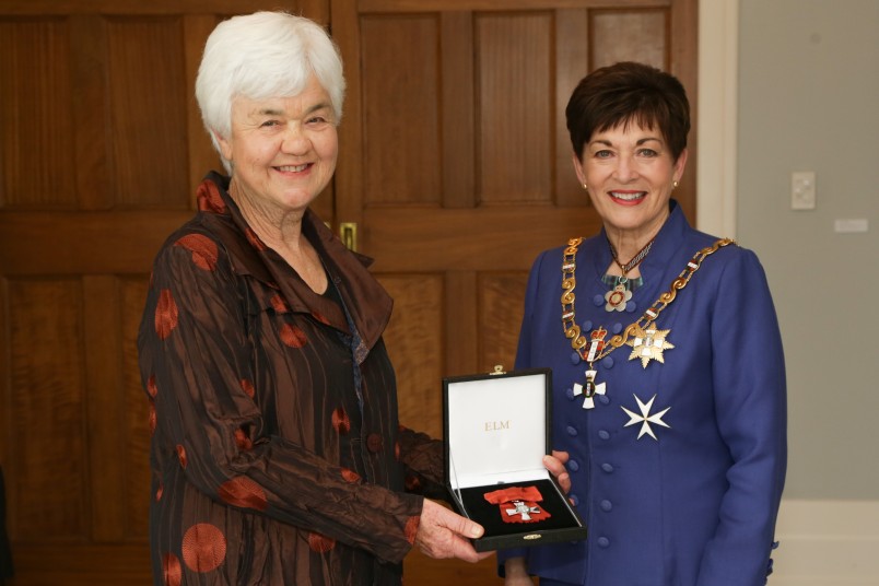 Dr Maureen Lander, of Whangamata, MNZM for services to Māori art