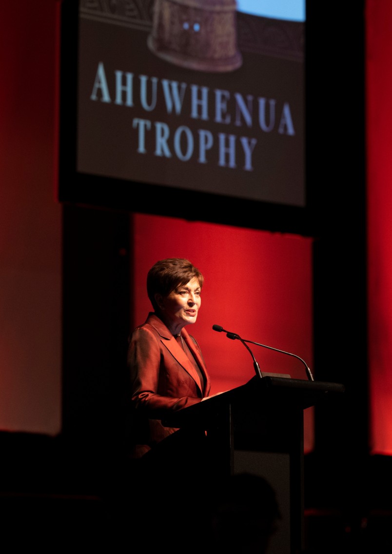 Dame Patsy speaking at the Ahuwhenua Awards dinner