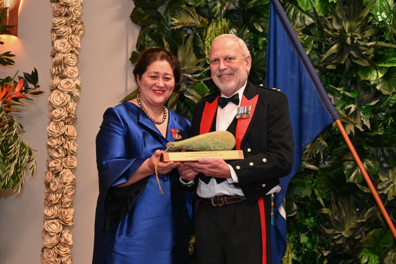 Dame Cindy presents Lt Col (Rtd) Tony McLeod with a pounamu