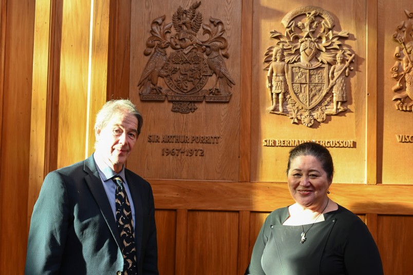 Sir Jonathon Porritt and Dame Cindy with Sir Arthur Porritt's Coat of Arms