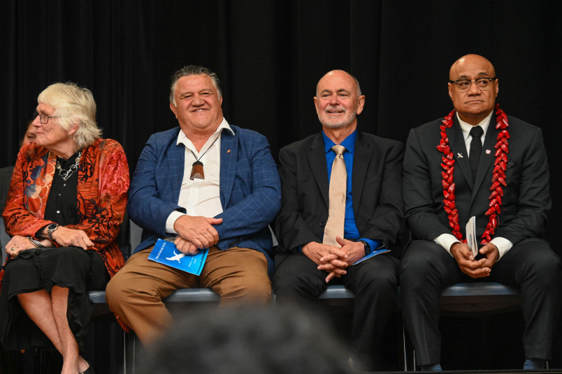 The fellow inductees onstage