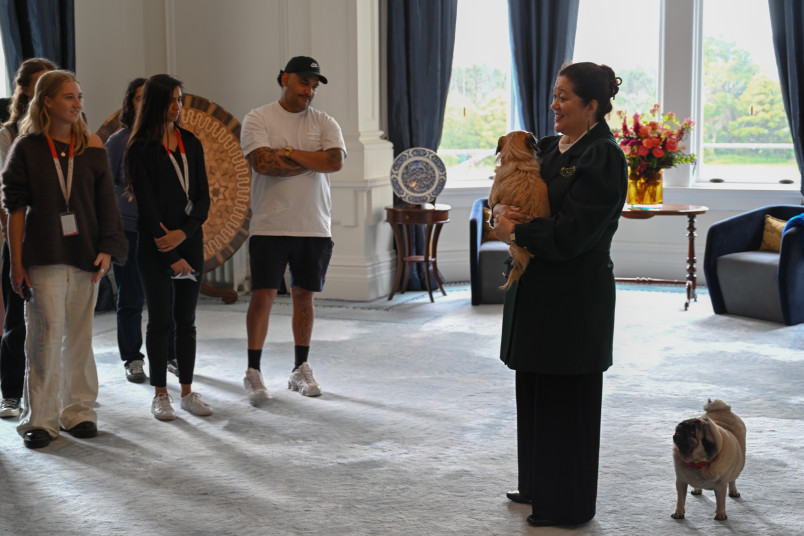 Dame Cindy speaking to staff from the Wellington City Mission
