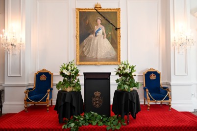 Portrait of the Queen after the announcement of her death