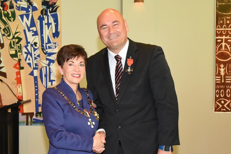 An image of Dame Patsy and Mr Hamish Crooks, of Auckland, MNZM for services to the Pacific community