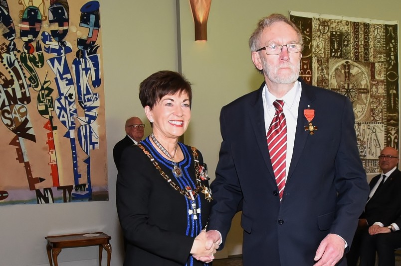 An image of Dame Patsy and Mr Peter Hughes, of Auckland, ONZM for services to mathematics education