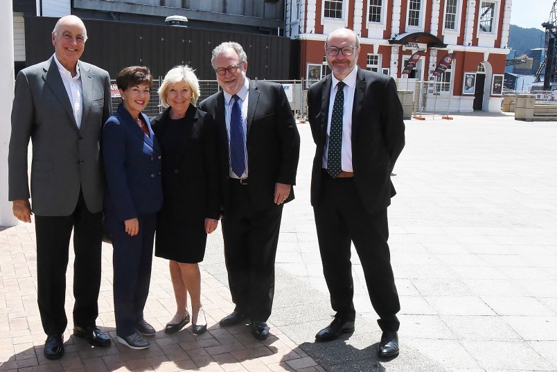 Image of Dame Patsy and Sir David with Dayle, Lady Mace, Te Papa Foundation Board of Trustees Co-Chair; Evan Williams, Chair of Te Papa Board; and Geraint Martin, Chief Executive of Te Papa.