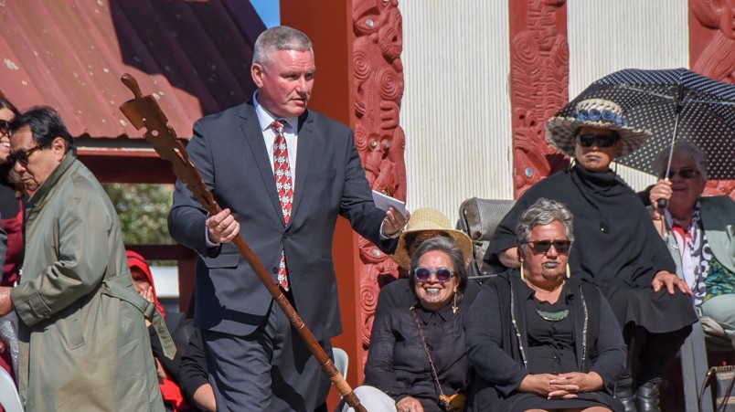 Hon Kelvin Davis with a taonga presented by the Tahitian delegation