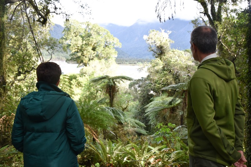 Image of Dame Patsy and DOC staff on the Hokitika Gorge