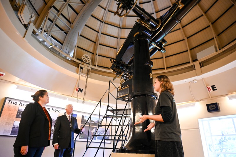 Dame Cindy Kiro and Dr Richard Davies with the Thomas Cooke telescope 