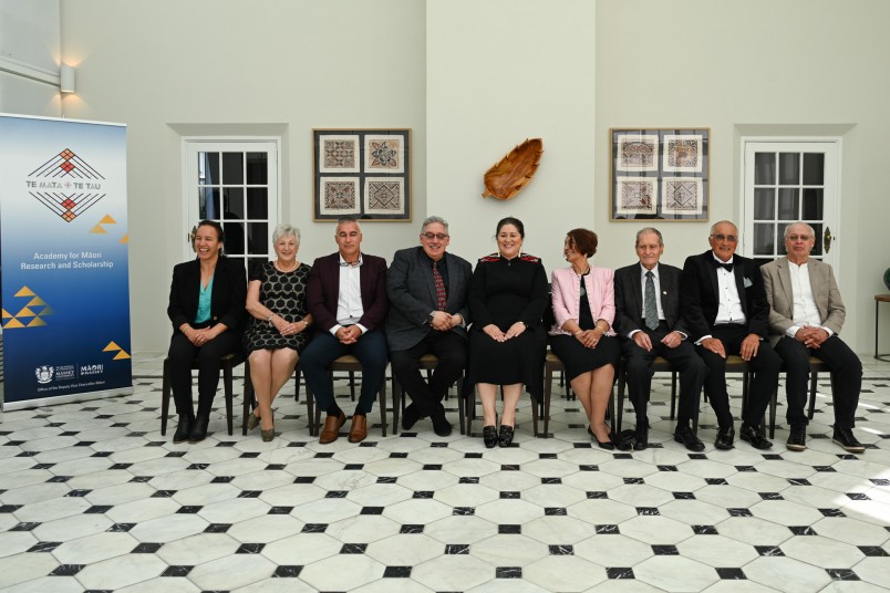Dame Cindy and the founding Fellows of Te Mata o te Tau