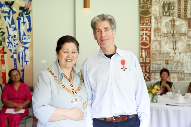 Mr Stephen Kafka, of Tauranga, MNZM for services to conservation and wildlife research