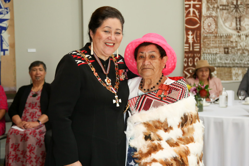 Mrs Akinihi Smith, Dame Cindy Kiro