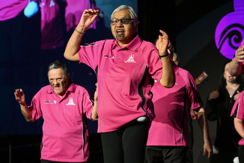 The Kāpiti Mana rōpū perform