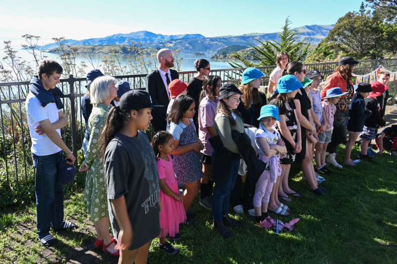 The tamariki of Cholmondeley singing waiata