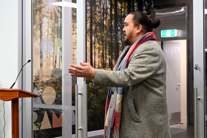 Otene Hopa speaks at the pōwhiri