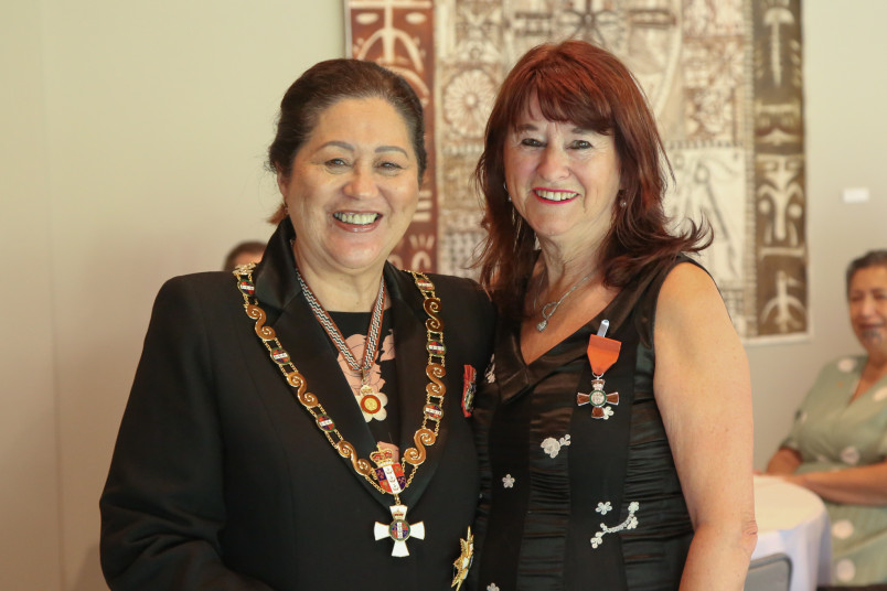 Dr Caroline Oliver, of Wanaka, MNZM for services to cancer research and the community