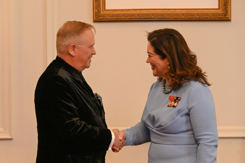 HE Mr Benedikt Höskuldsson, Ambassador of Iceland, presents his credentials